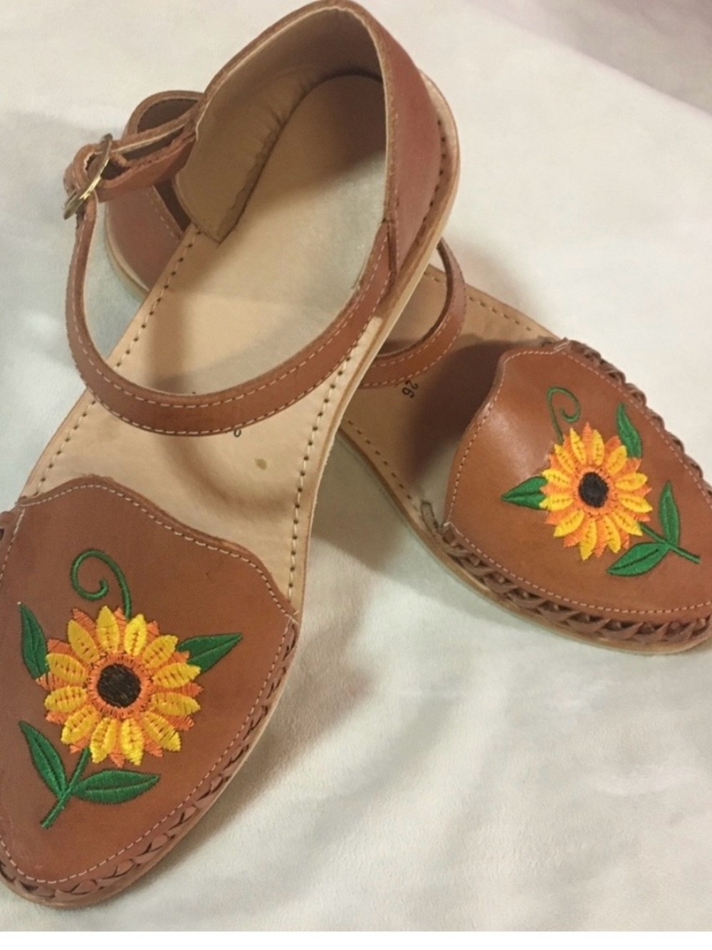 Sunflower Women’s Mexican Huaraches Sandals